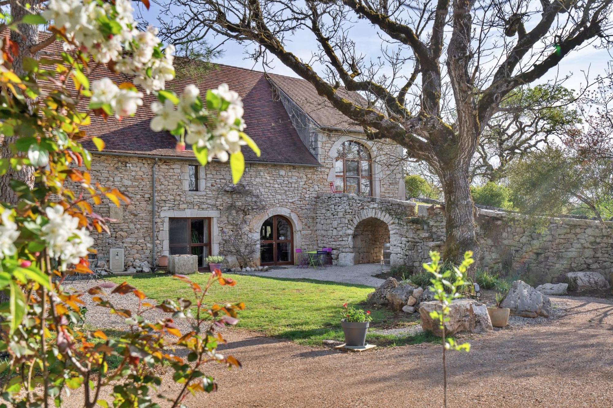 Chambres Et Jardin De Pierres Espédaillac Εξωτερικό φωτογραφία