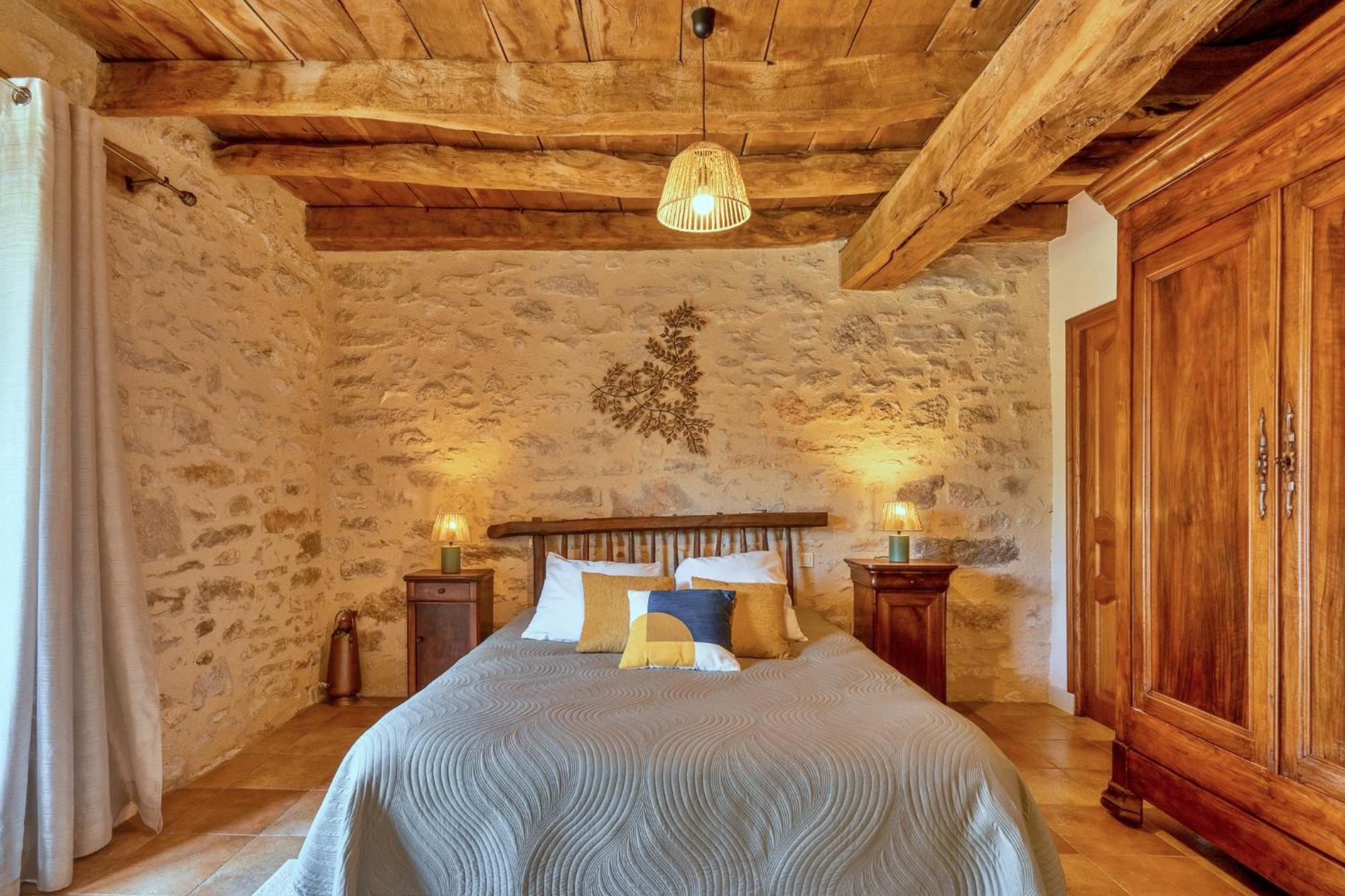Chambres Et Jardin De Pierres Espédaillac Εξωτερικό φωτογραφία