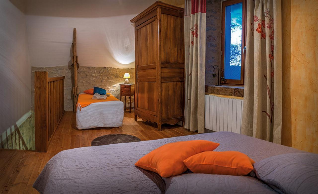 Chambres Et Jardin De Pierres Espédaillac Εξωτερικό φωτογραφία