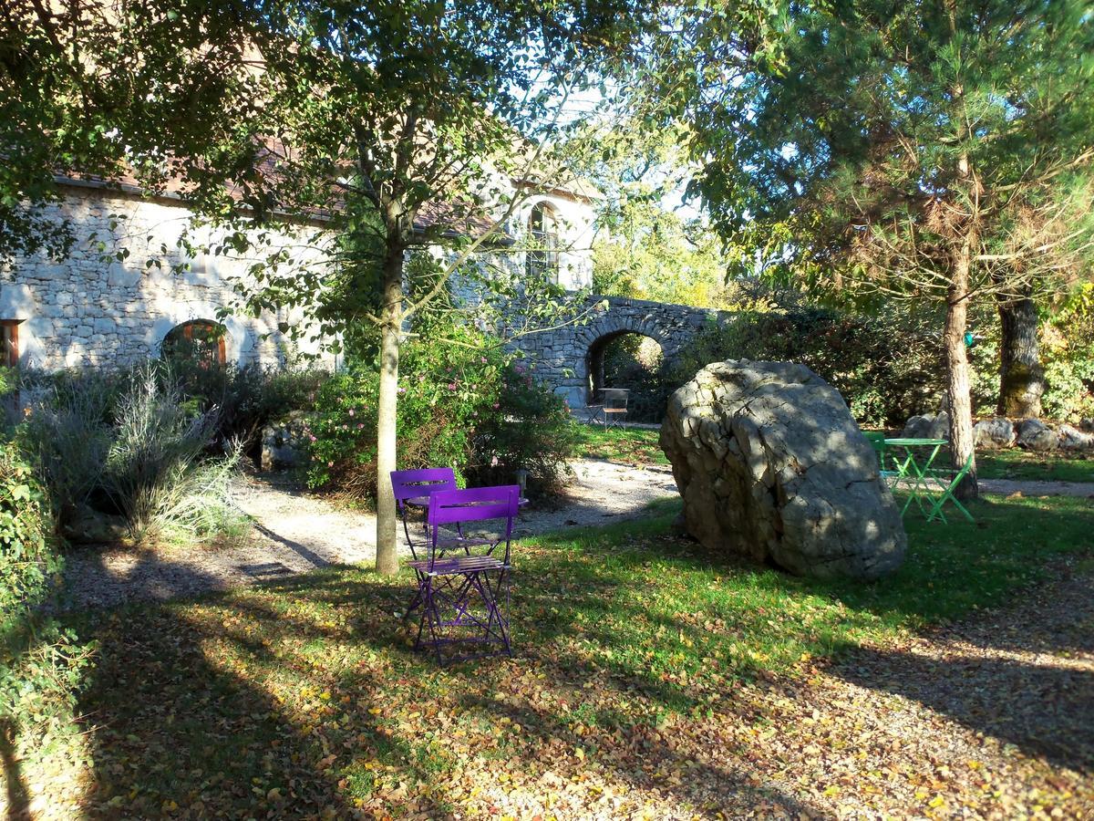 Chambres Et Jardin De Pierres Espédaillac Εξωτερικό φωτογραφία
